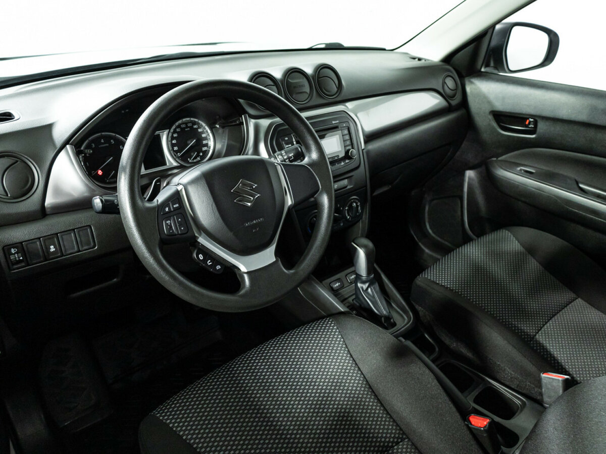 Suzuki Vitara б/у, 2020, Автоматическая. Фото: #9