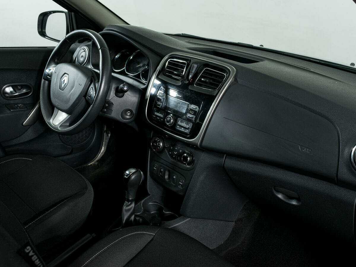 Renault Sandero б/у, 2017, Автоматическая. Фото: #8
