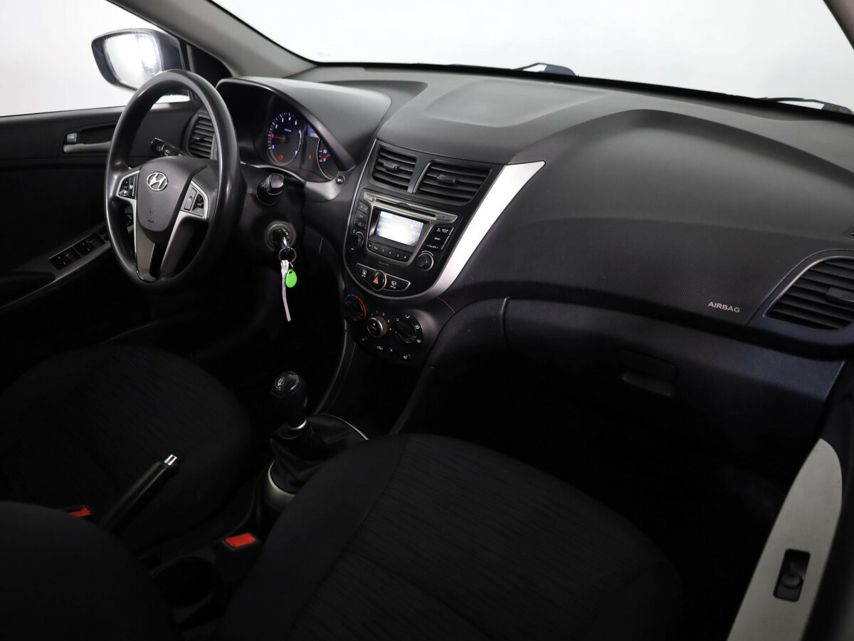Hyundai Solaris б/у, 2016, Механическая. Фото: #14