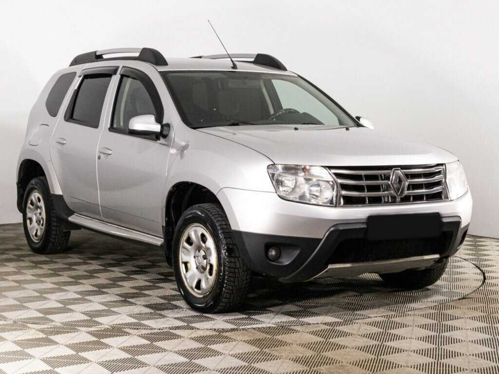 Renault Duster б/у, 2015, Автоматическая. Фото: #2