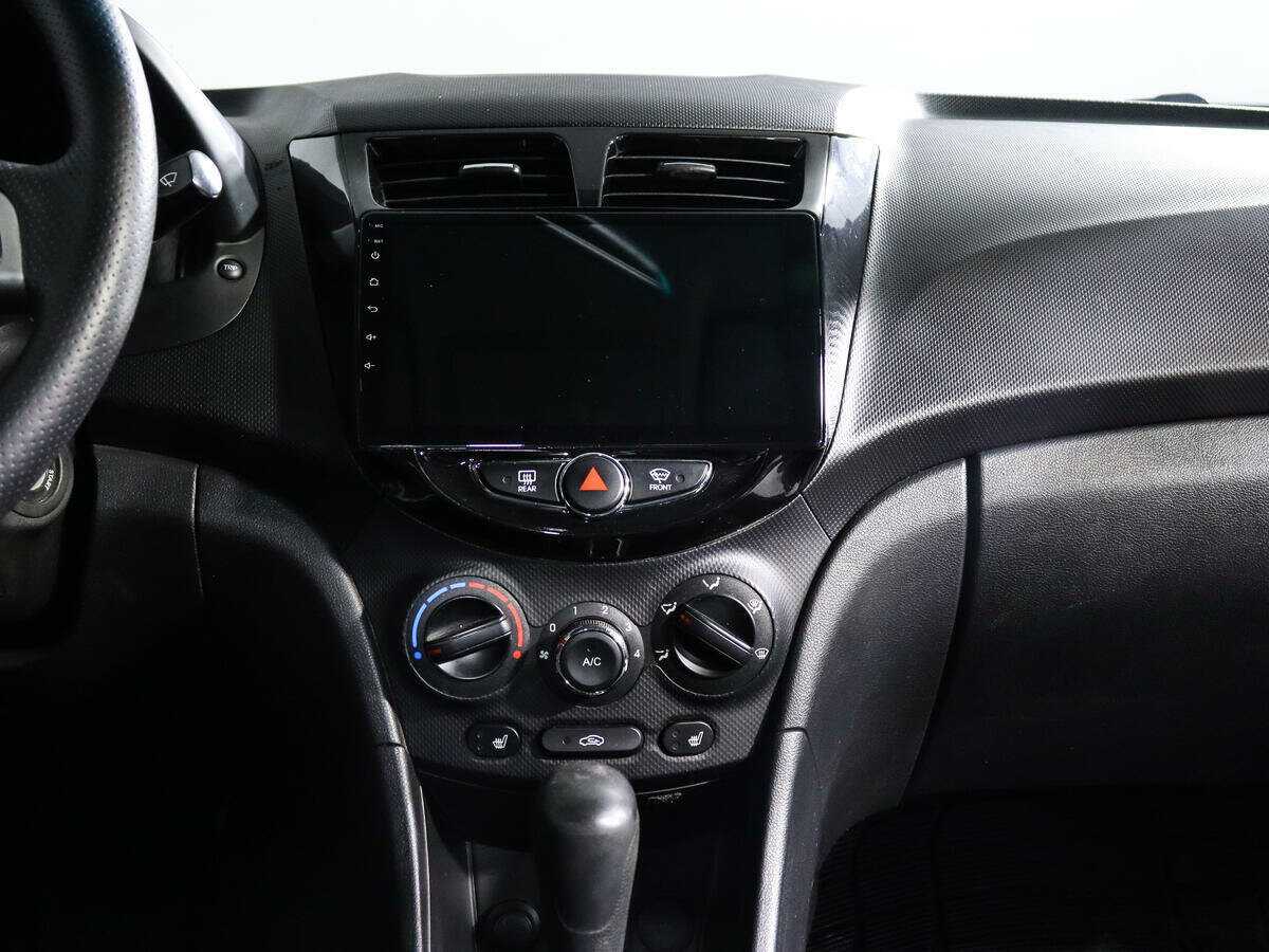 Hyundai Solaris б/у, 2012, Автоматическая. Фото: #12