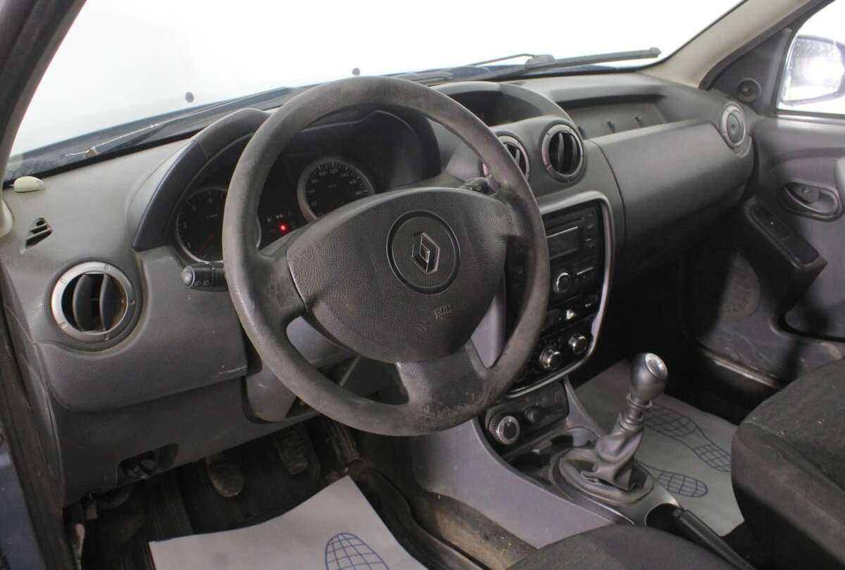 Renault Duster б/у, 2013, Механическая. Фото: #10