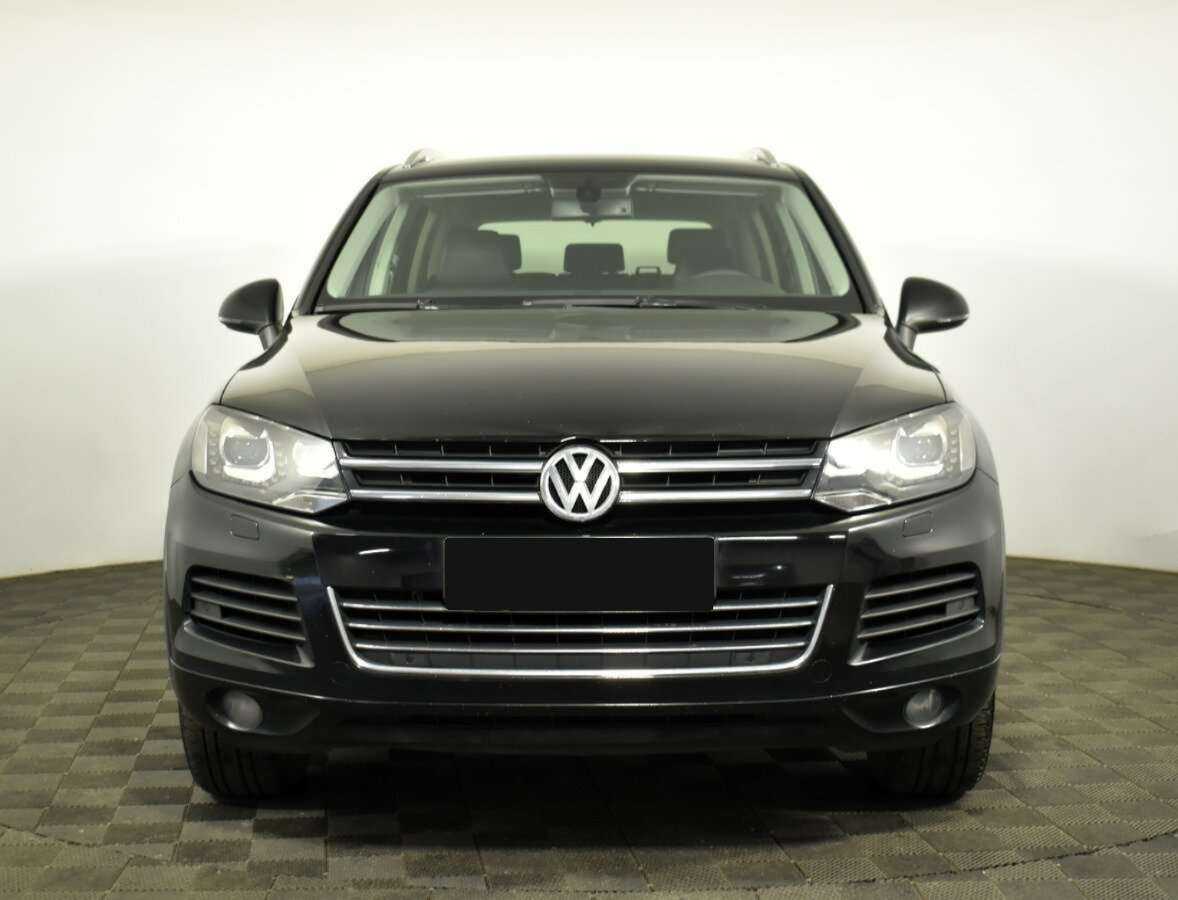 Volkswagen Touareg б/у, 2013, Автоматическая. Фото: #1