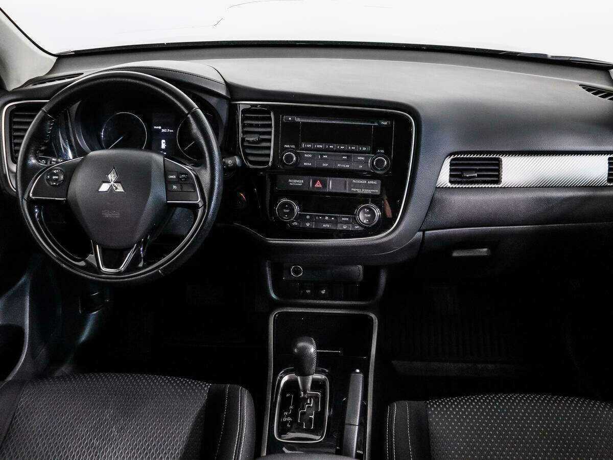 Mitsubishi Outlander б/у, 2018, Вариатор. Фото: #10