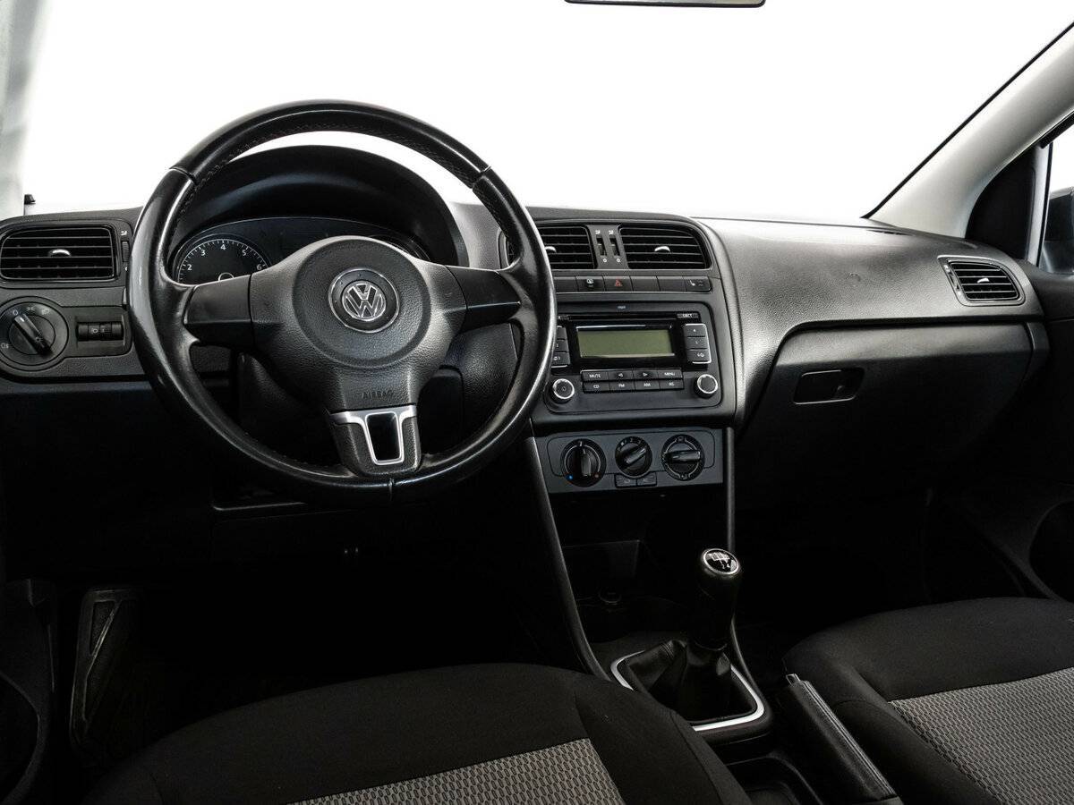 Volkswagen Polo б/у, 2012, Механическая. Фото: #10