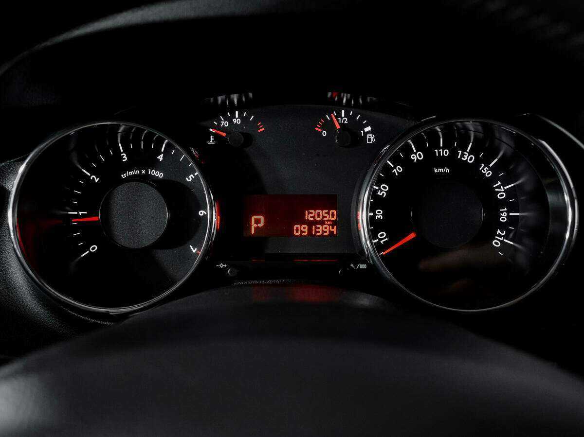 Peugeot 3008 б/у, 2014, Автоматическая. Фото: #10