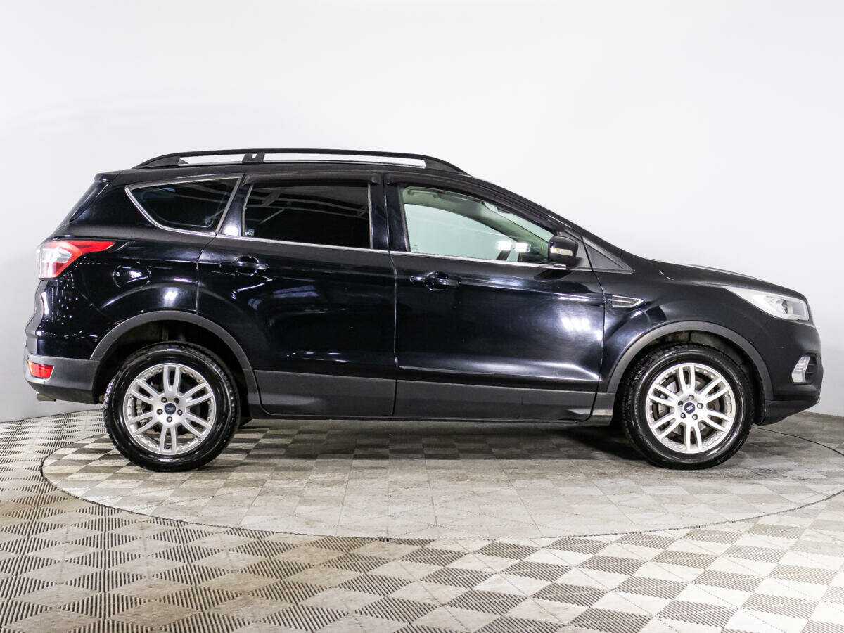 Ford Kuga б/у, 2017, Автоматическая. Фото: #3