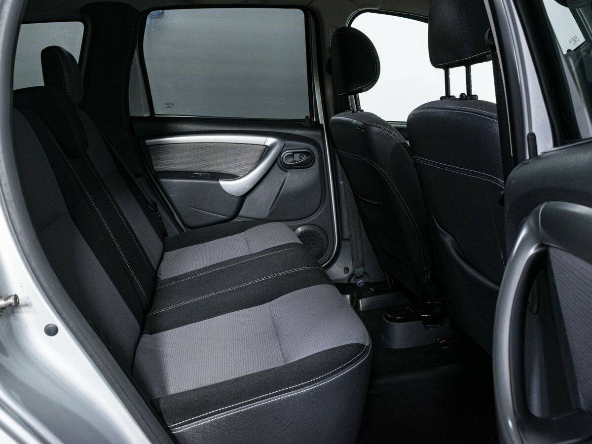 Renault Duster б/у, 2013, Автоматическая. Фото: #8