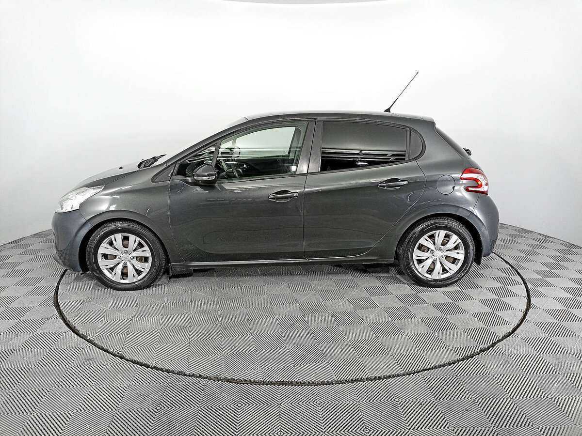 Peugeot 208 б/у, 2013, Автоматическая. Фото: #7