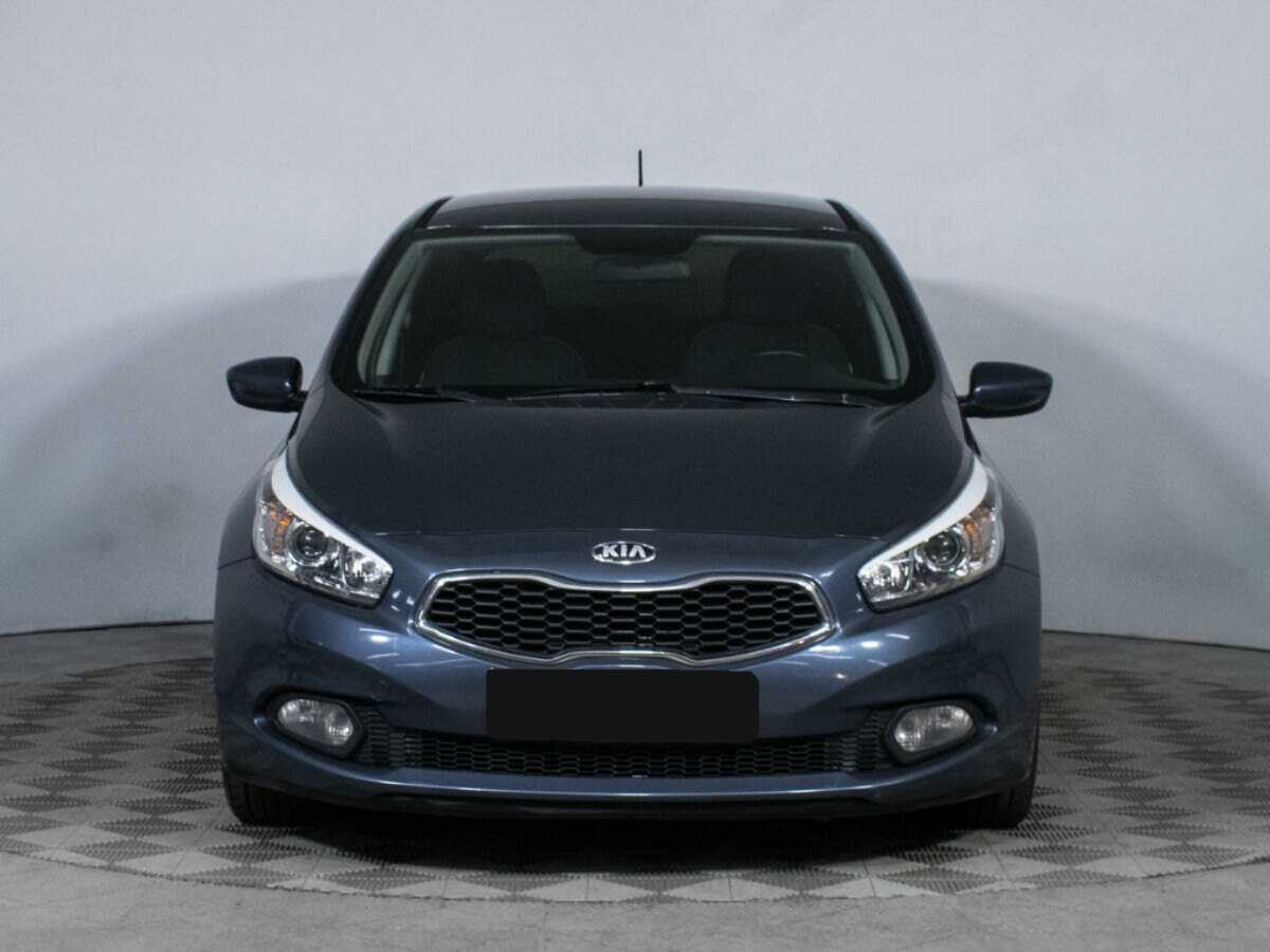 Kia Ceed б/у, 2013, Автоматическая. Фото: #1