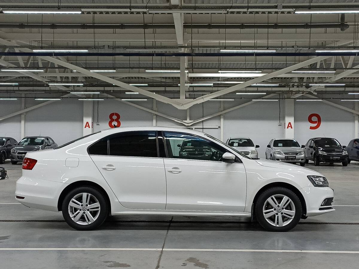 Volkswagen Jetta б/у, 2015, Роботизированная. Фото: #3