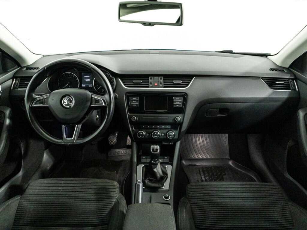 Skoda Octavia б/у, 2015, Механическая. Фото: #12
