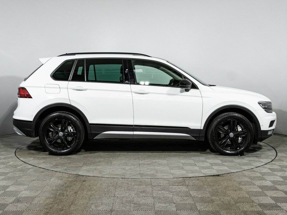 Volkswagen Tiguan б/у, 2018, Роботизированная. Фото: #3