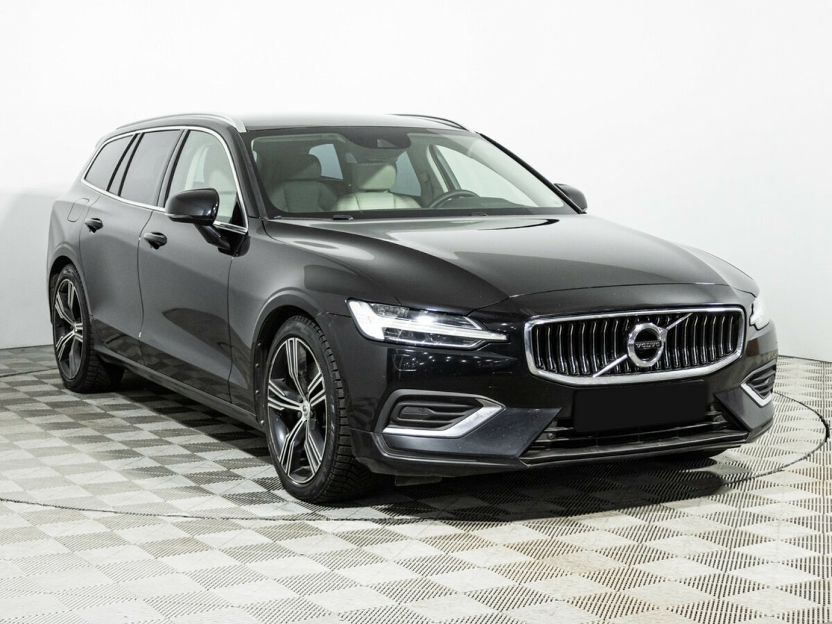 Volvo V60 б/у, 2018, Автоматическая. Фото: #2