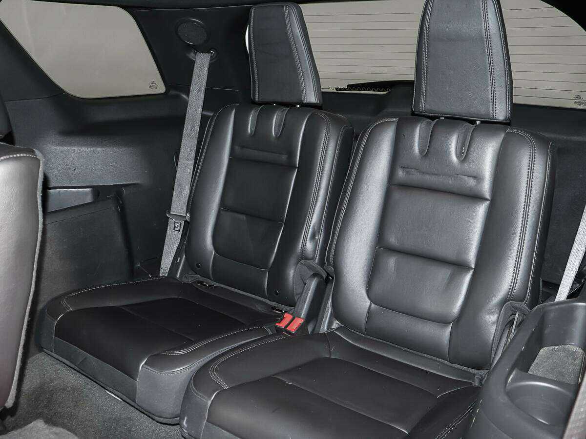 Ford Explorer б/у, 2012, Автоматическая. Фото: #10