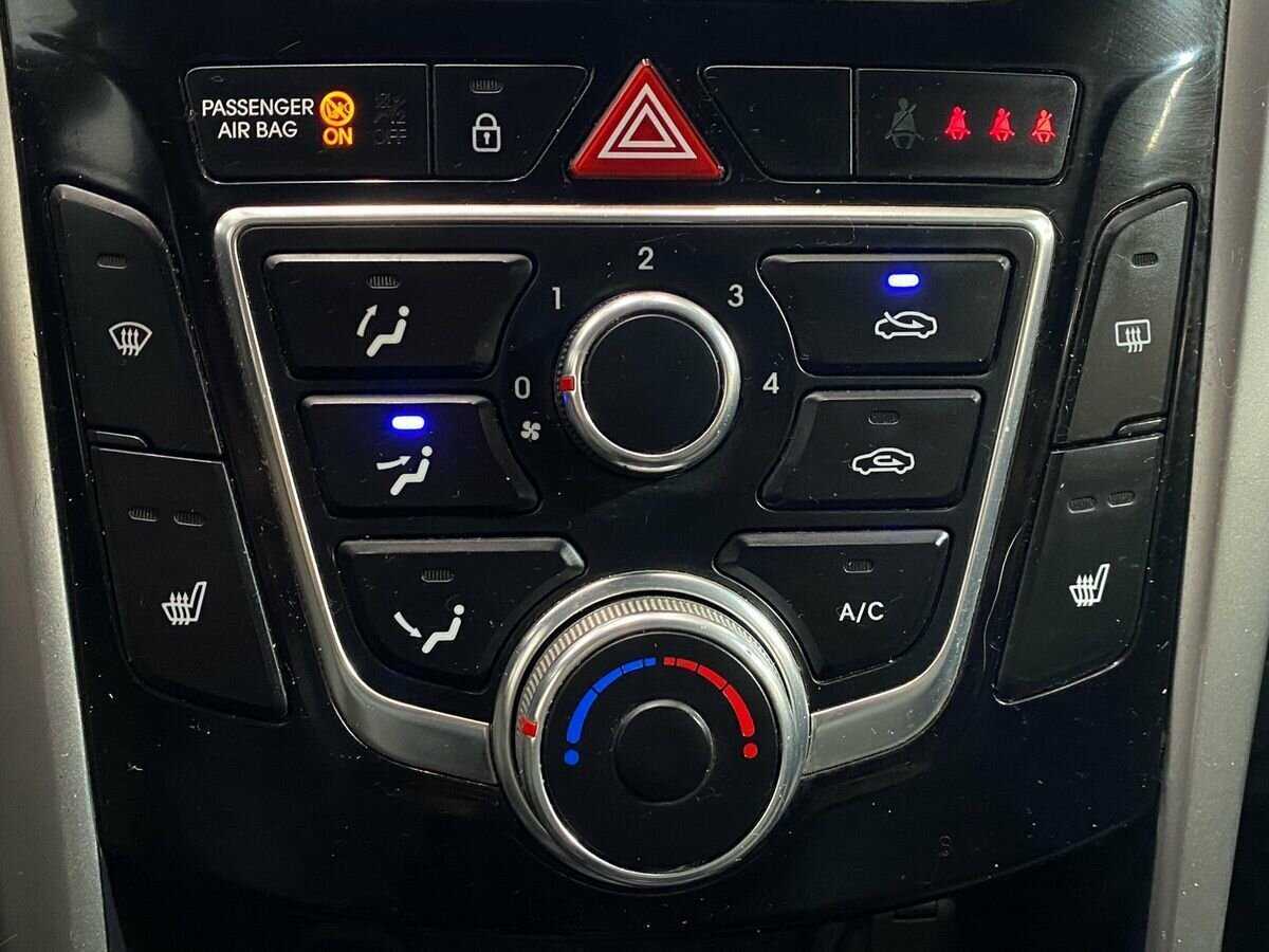 Hyundai i30 б/у, 2013, Механическая. Фото: #13