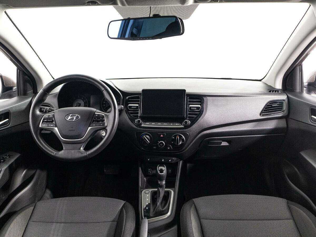 Hyundai Solaris б/у, 2021, Автоматическая. Фото: #12