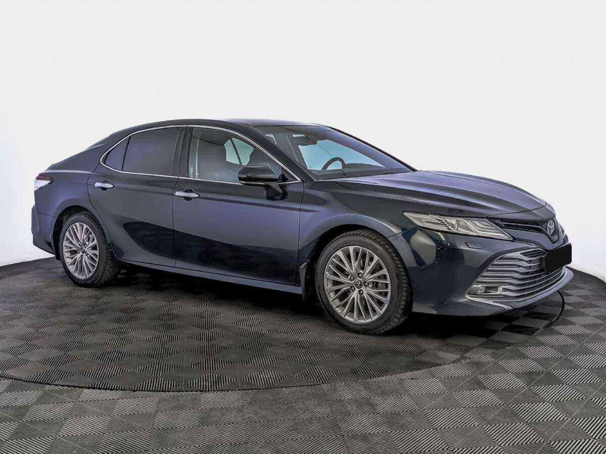 Toyota Camry б/у, 2018, Автоматическая. Фото: #2
