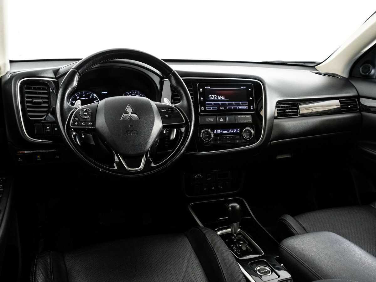 Mitsubishi Outlander б/у, 2018, Вариатор. Фото: #8
