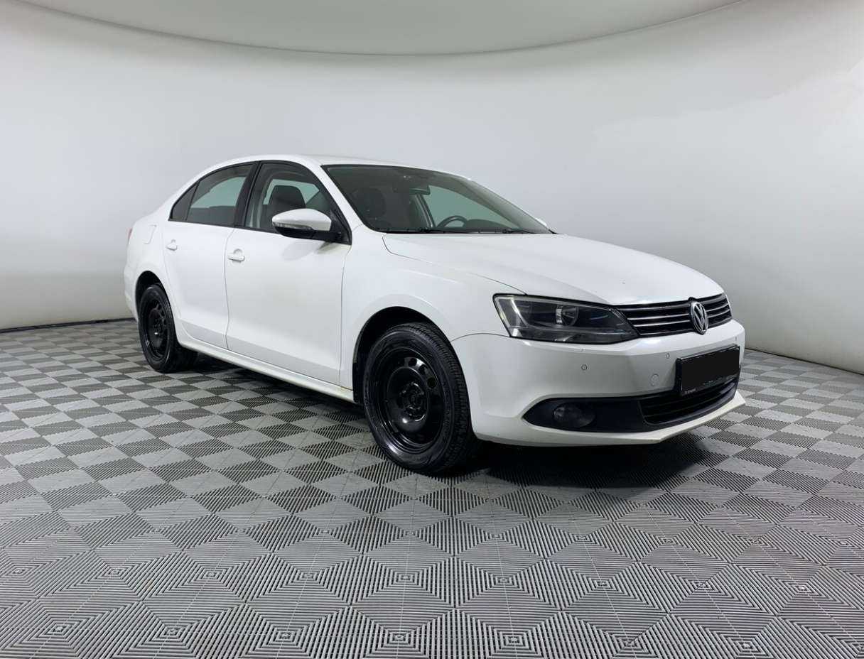 Volkswagen Jetta б/у, 2012, Автоматическая. Фото: #2