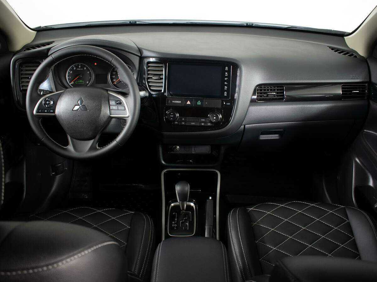 Mitsubishi Outlander б/у, 2022, Вариатор. Фото: #11