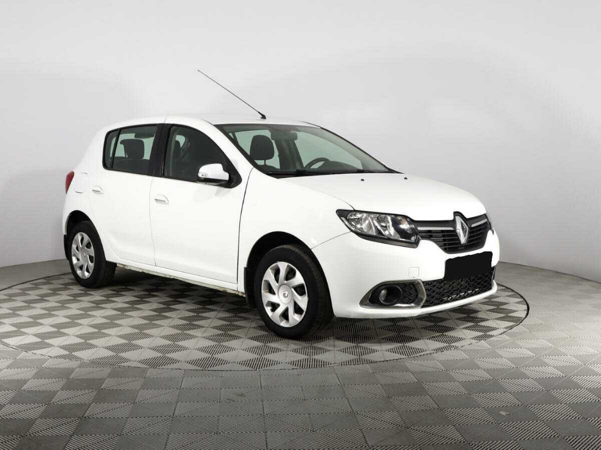 Renault Sandero б/у, 2017, Автоматическая. Фото: #2