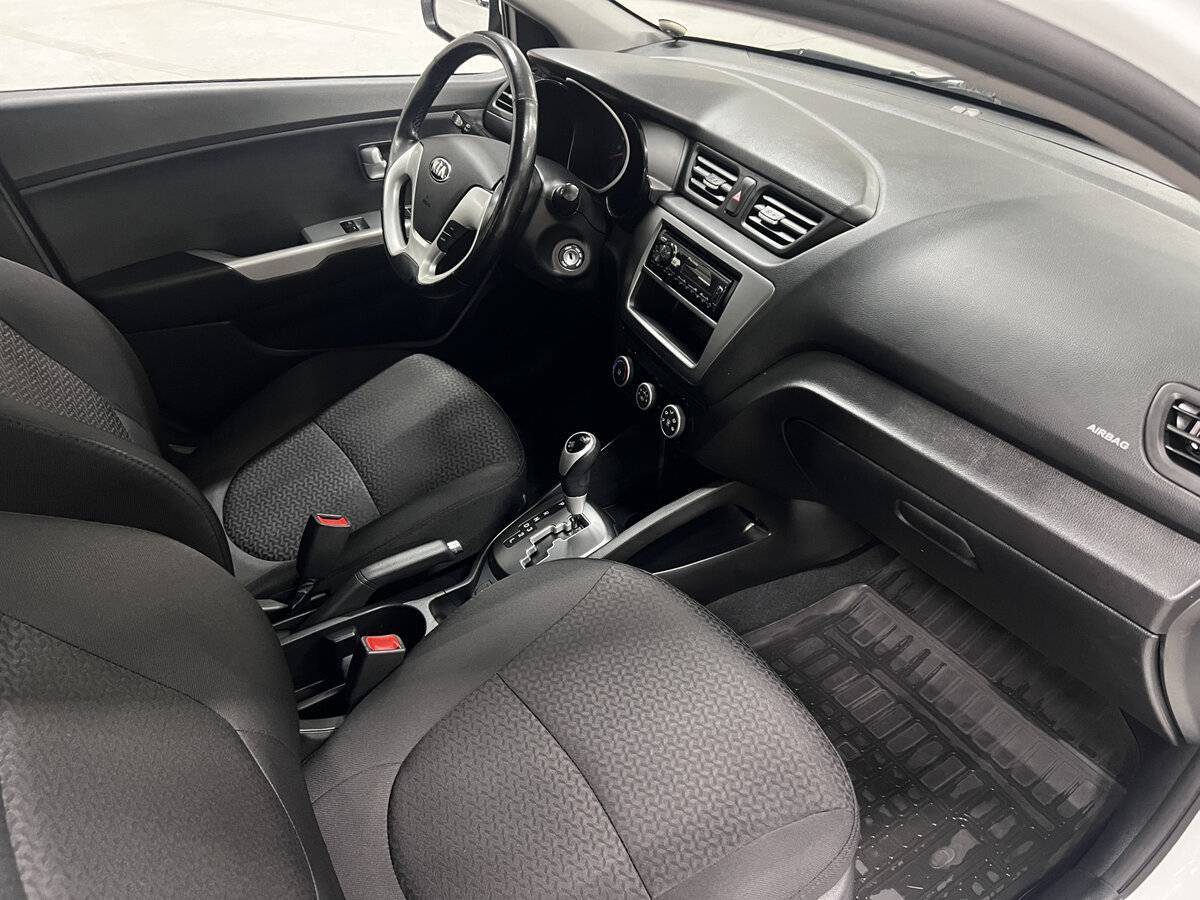 Kia Rio б/у, 2015, Автоматическая. Фото: #10