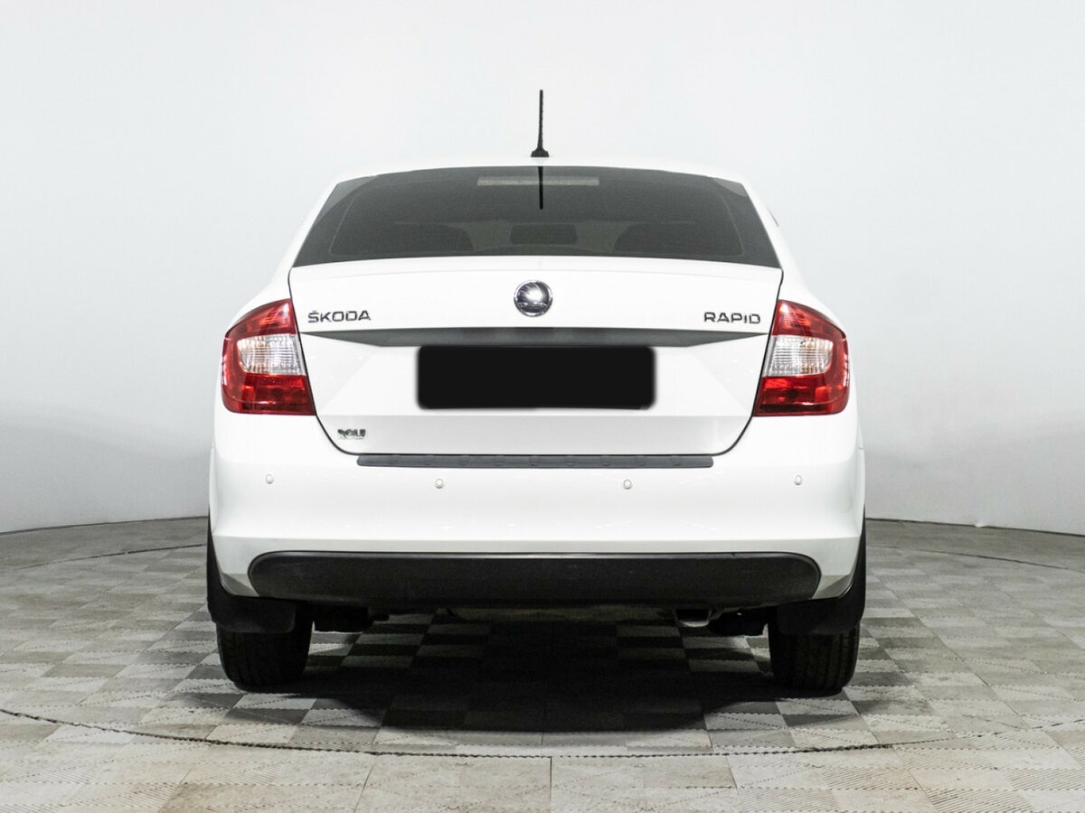 Skoda Rapid б/у, 2015, Автоматическая. Фото: #5