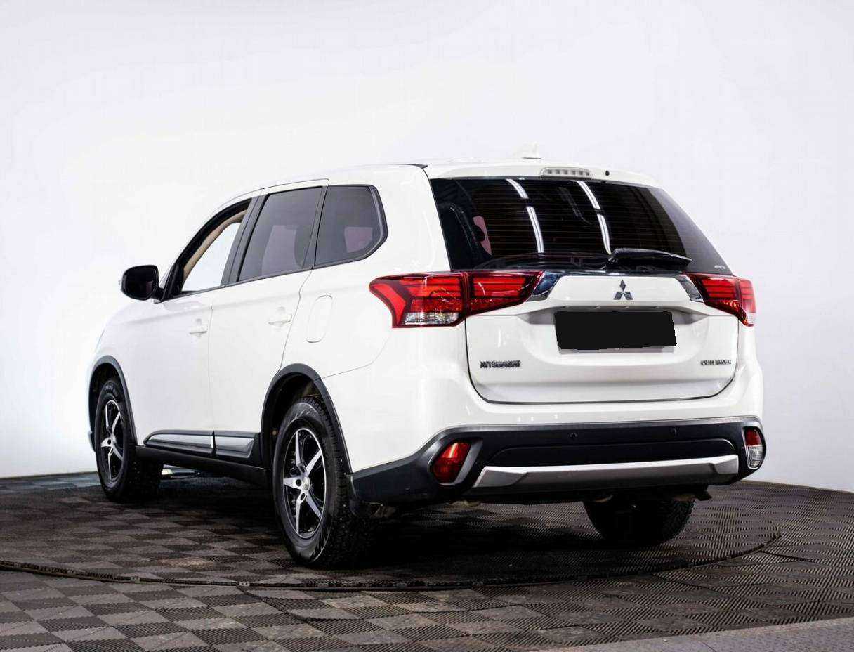 Mitsubishi Outlander б/у, 2017, Вариатор. Фото: #3