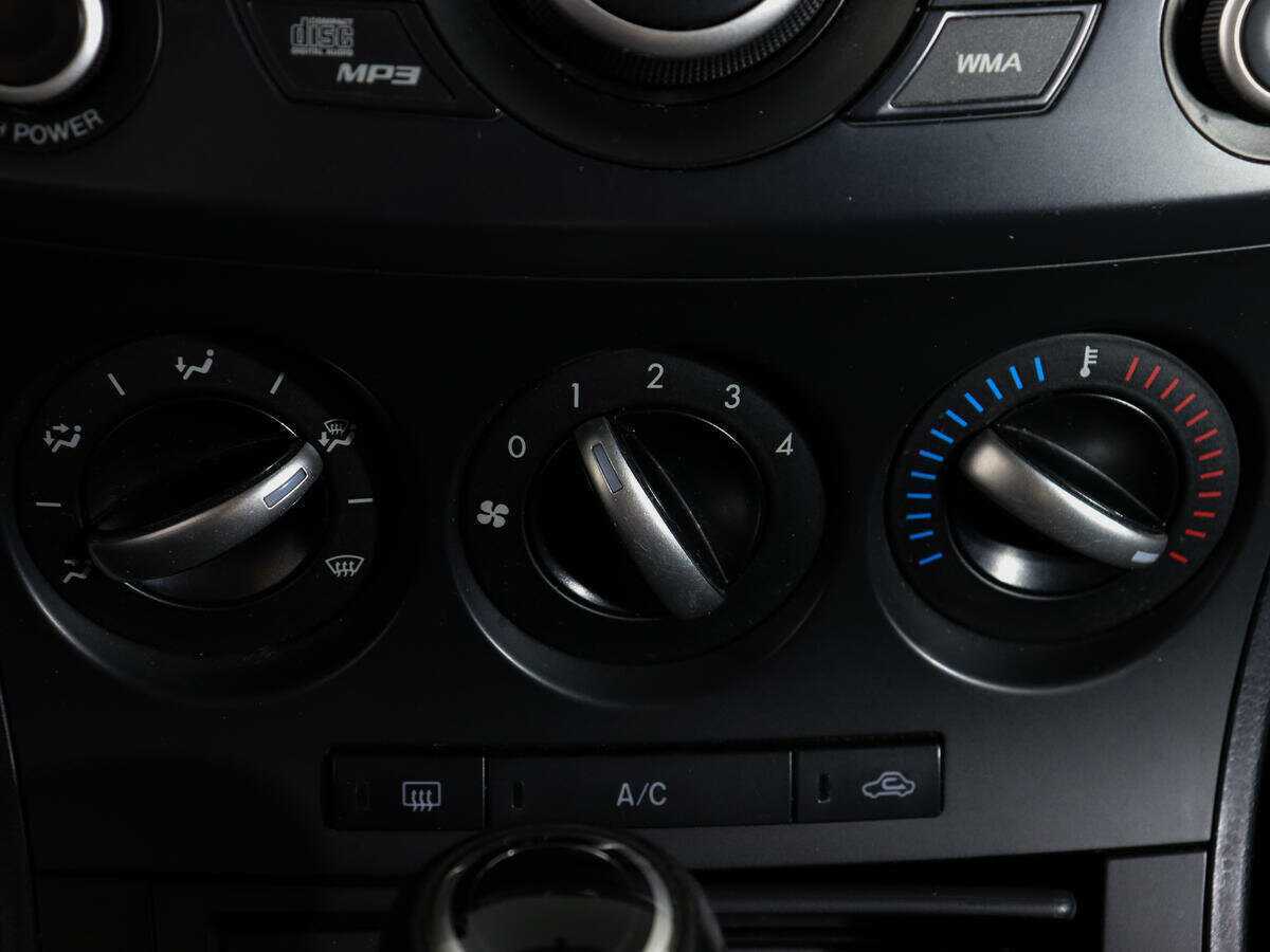 Mazda 3 б/у, 2012, Автоматическая. Фото: #16