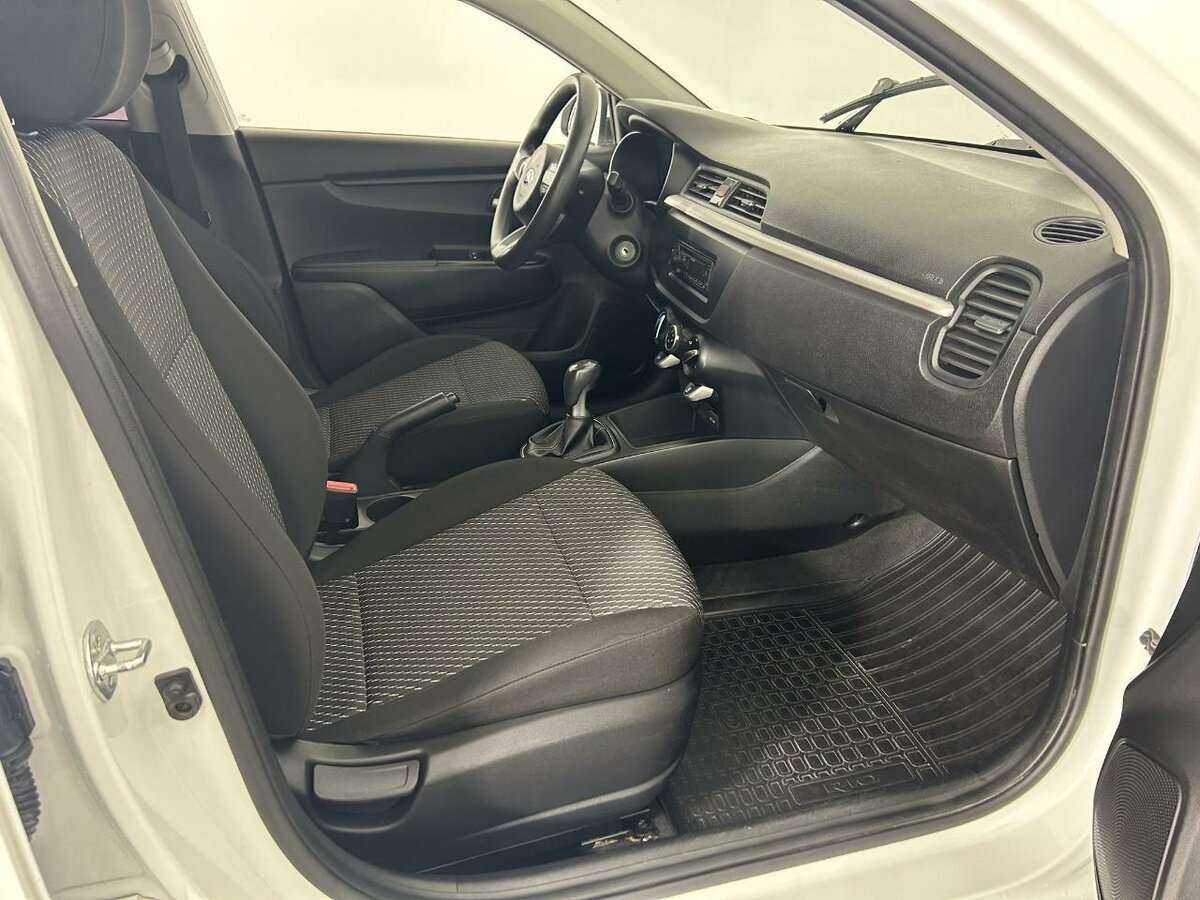 Kia Rio б/у, 2018, Механическая. Фото: #13
