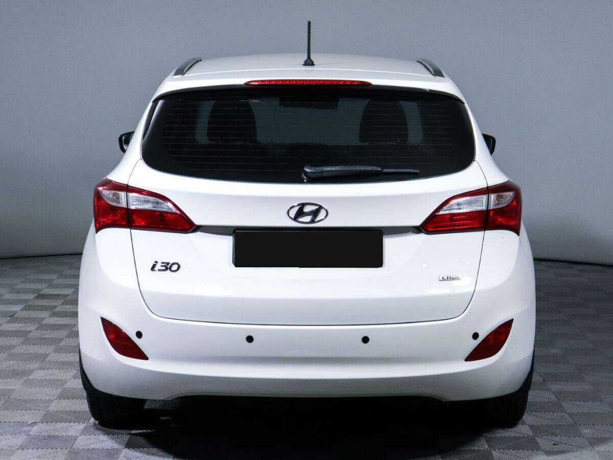 Hyundai i30 б/у, 2013, Автоматическая. Фото: #4