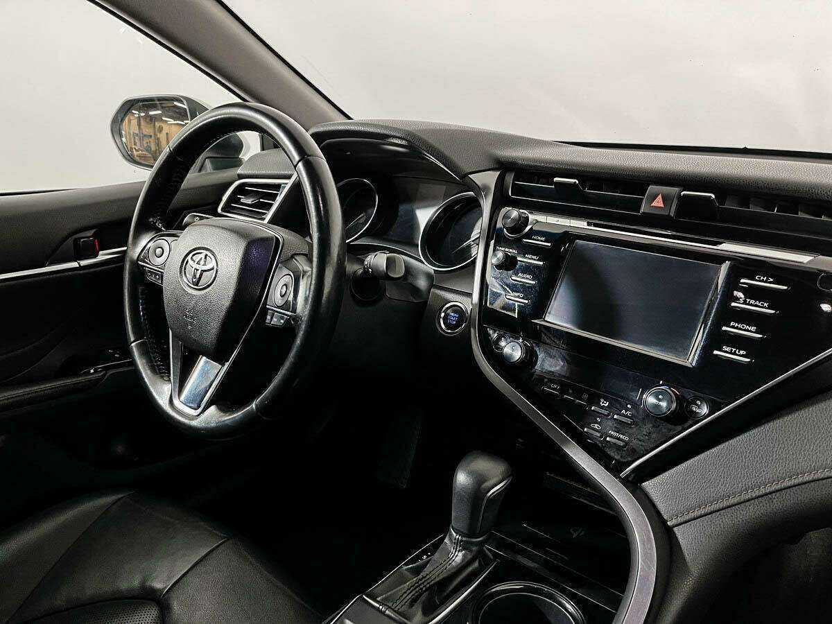 Toyota Camry б/у, 2018, Автоматическая. Фото: #8