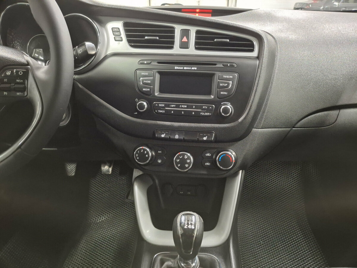 Kia Ceed б/у, 2013, Механическая. Фото: #14