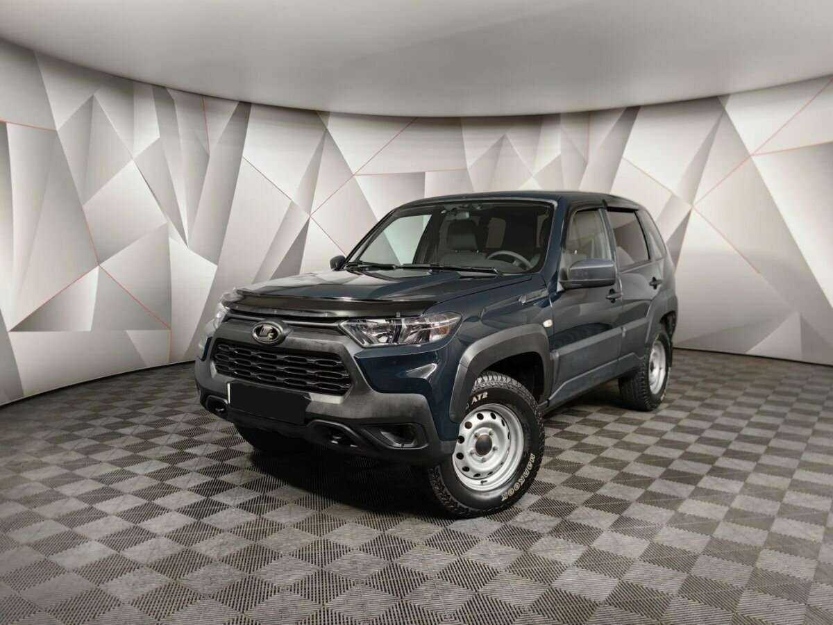 Lada (ВАЗ) Niva б/у, 2022, Механическая. Посмотреть фото