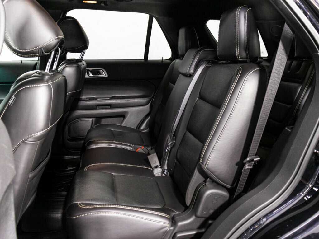 Ford Explorer б/у, 2013, Автоматическая. Фото: #9