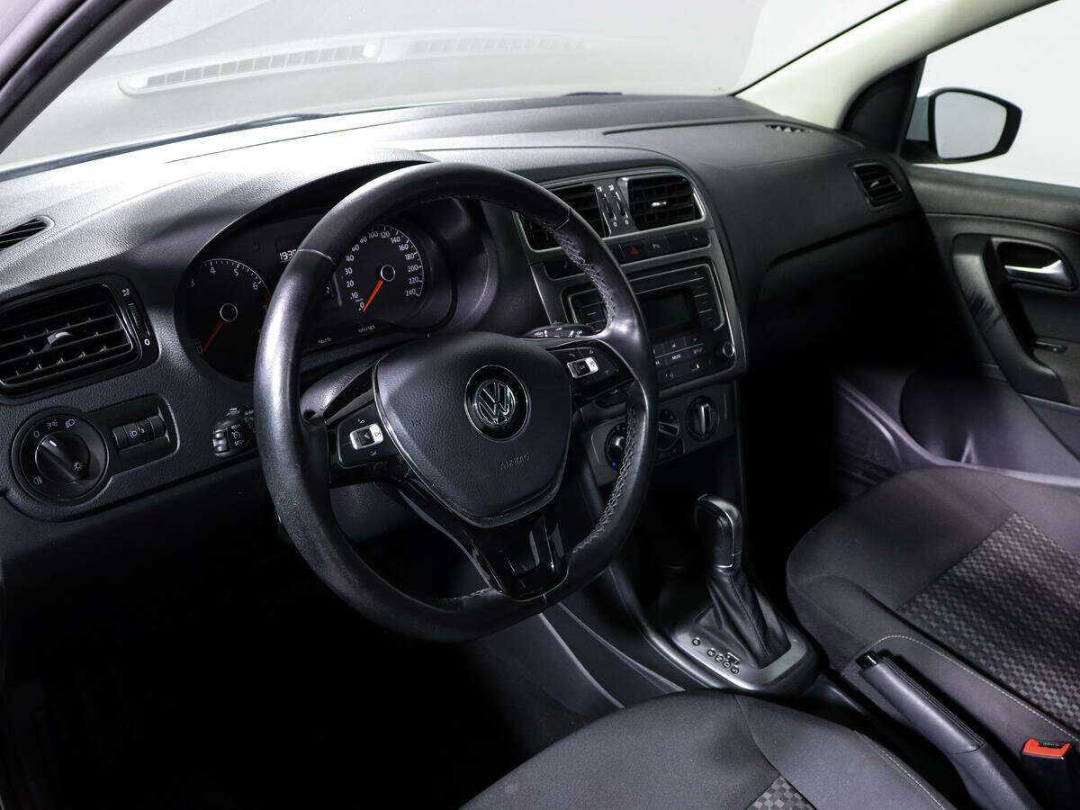 Volkswagen Polo б/у, 2019, Автоматическая. Фото: #12