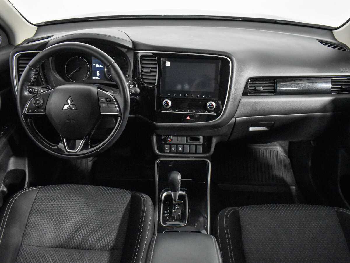 Mitsubishi Outlander б/у, 2021, Вариатор. Фото: #15