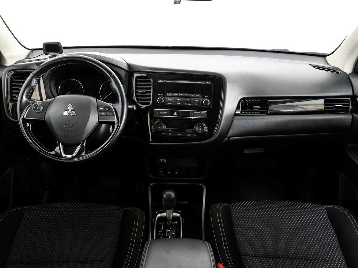Mitsubishi Outlander б/у, 2018, Вариатор. Фото: #7