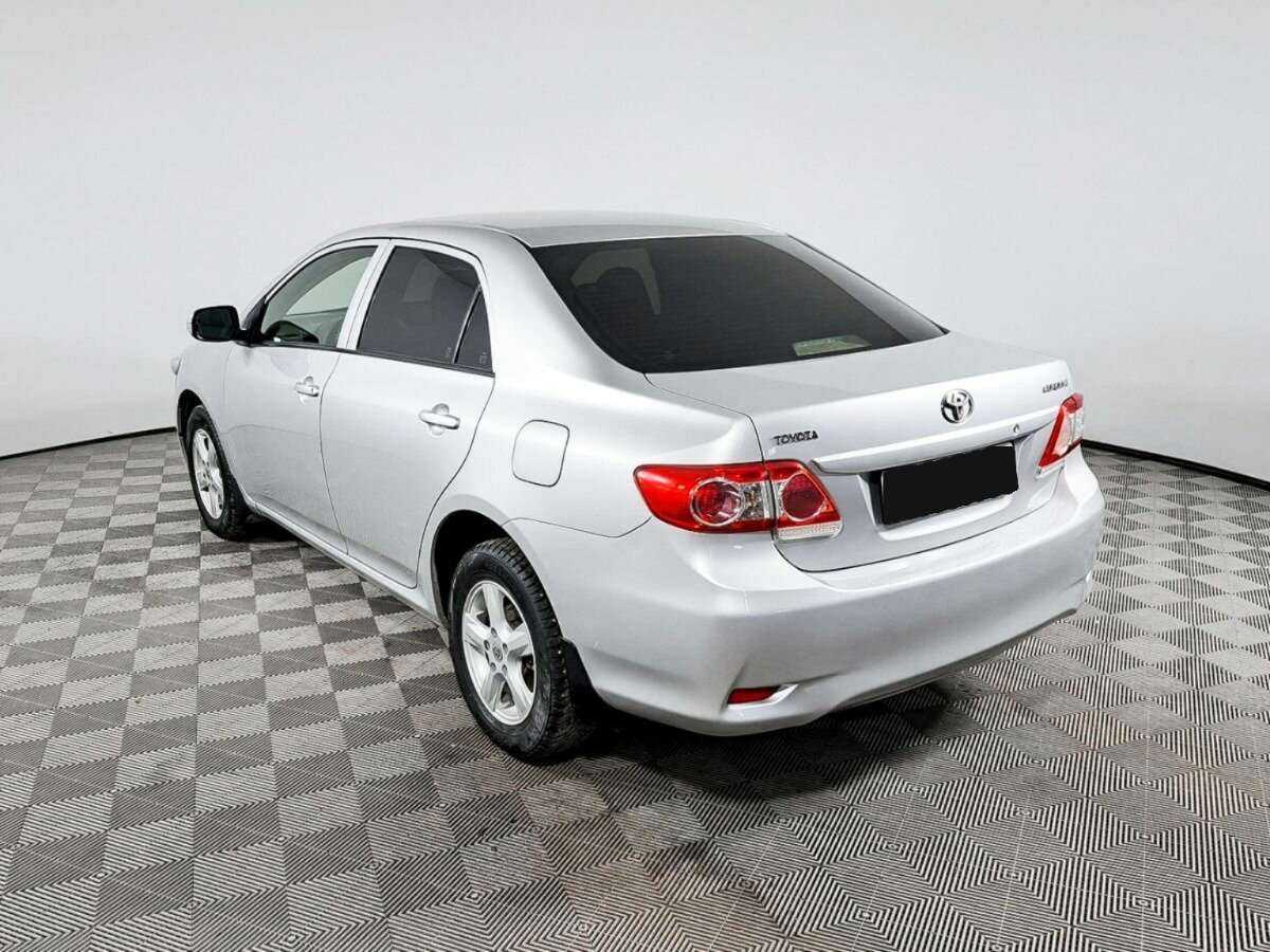 Toyota Corolla б/у, 2012, Механическая. Фото: #5