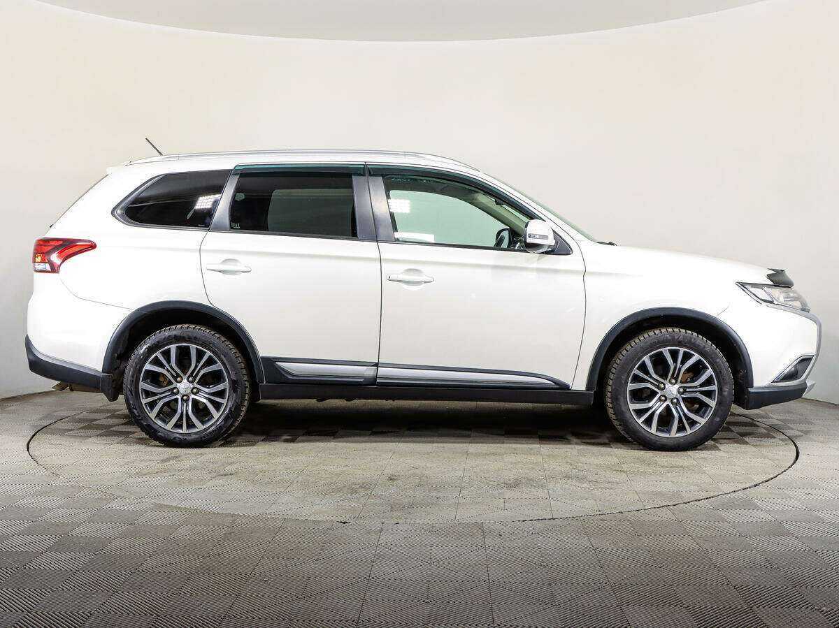 Mitsubishi Outlander б/у, 2015, Вариатор. Фото: #3