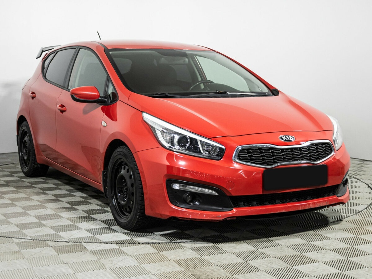 Kia Ceed б/у, 2016, Автоматическая. Фото: #2