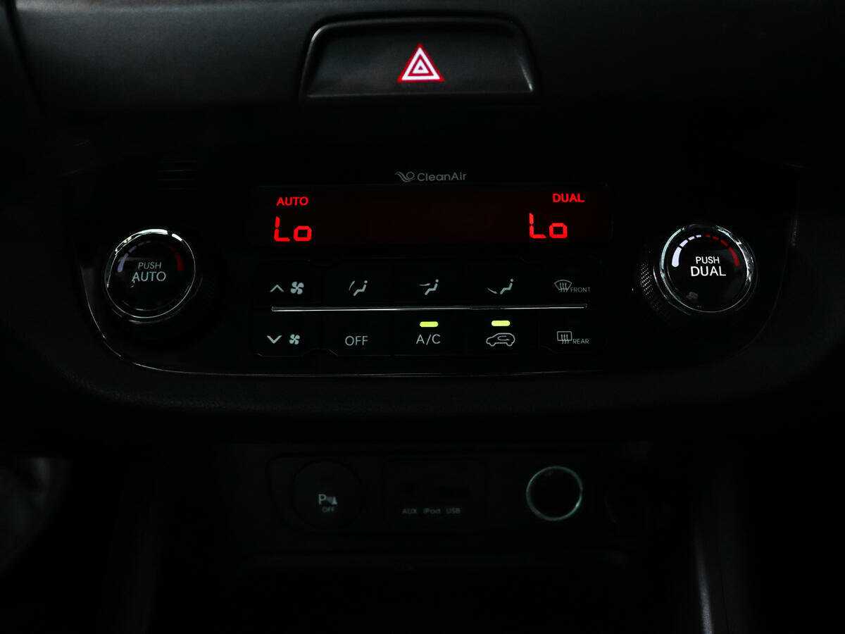 Kia Sportage б/у, 2012, Автоматическая. Фото: #10