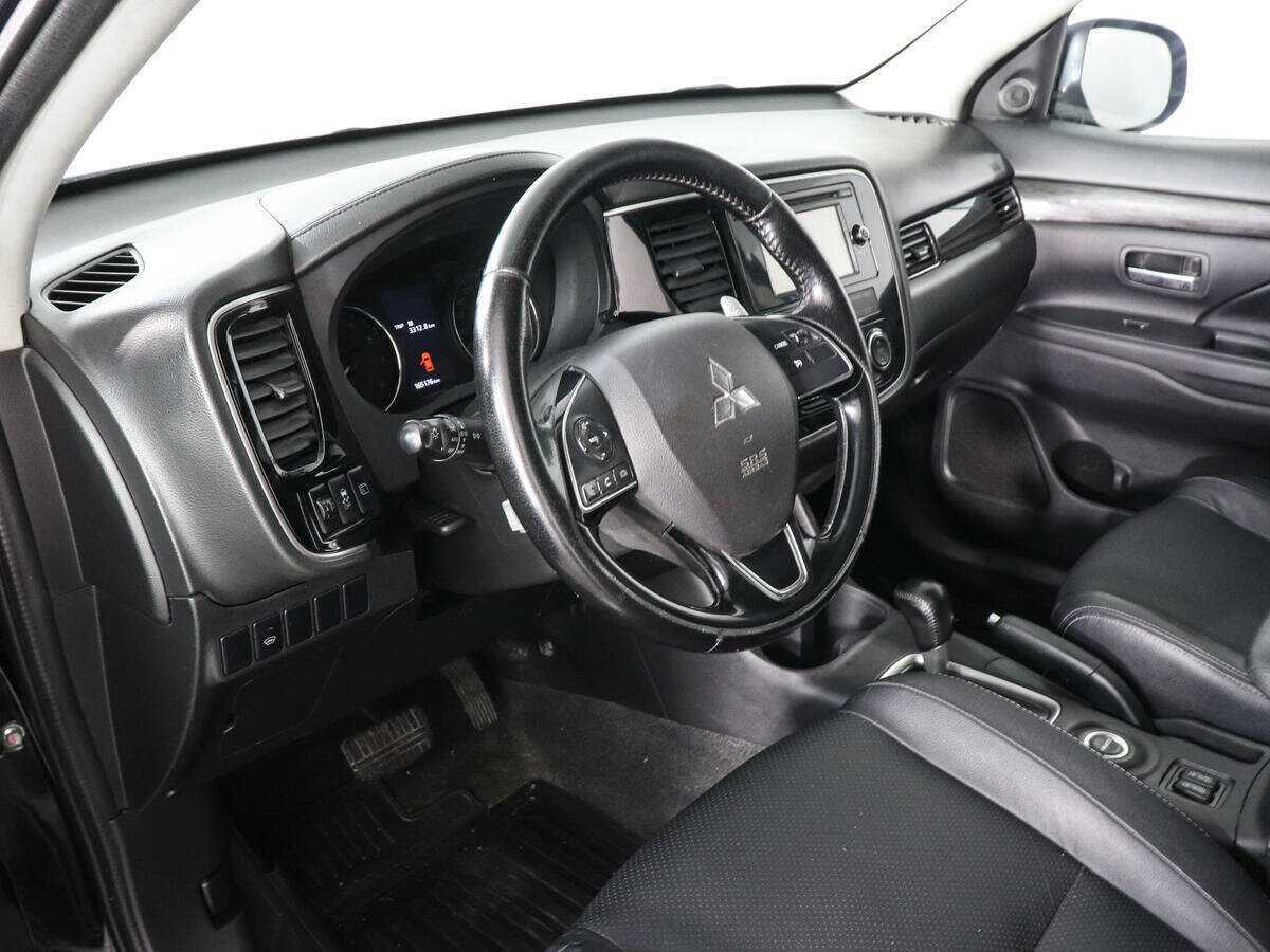 Mitsubishi Outlander б/у, 2016, Вариатор. Фото: #8