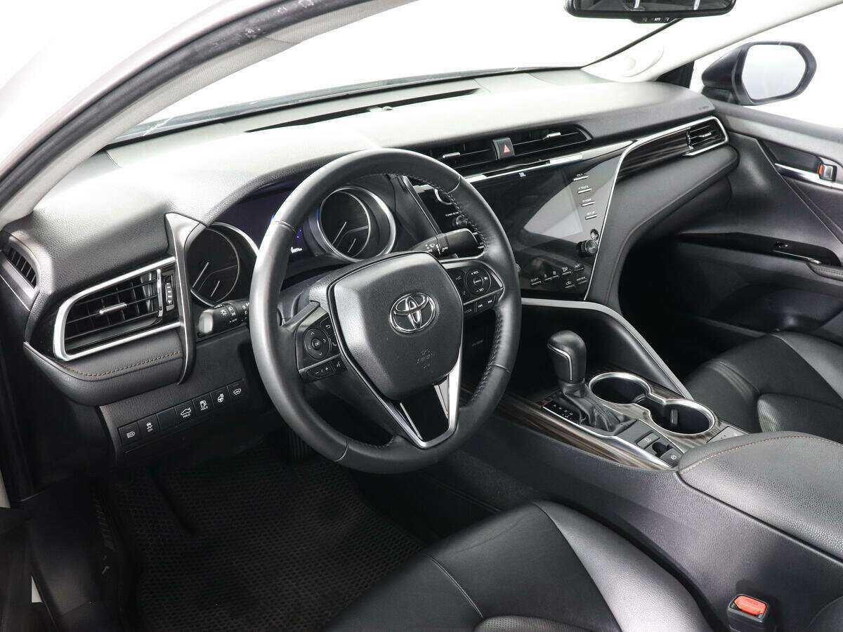 Toyota Camry б/у, 2019, Автоматическая. Фото: #7