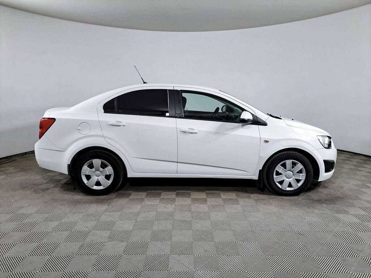 Chevrolet Aveo б/у, 2013, Автоматическая. Фото: #3