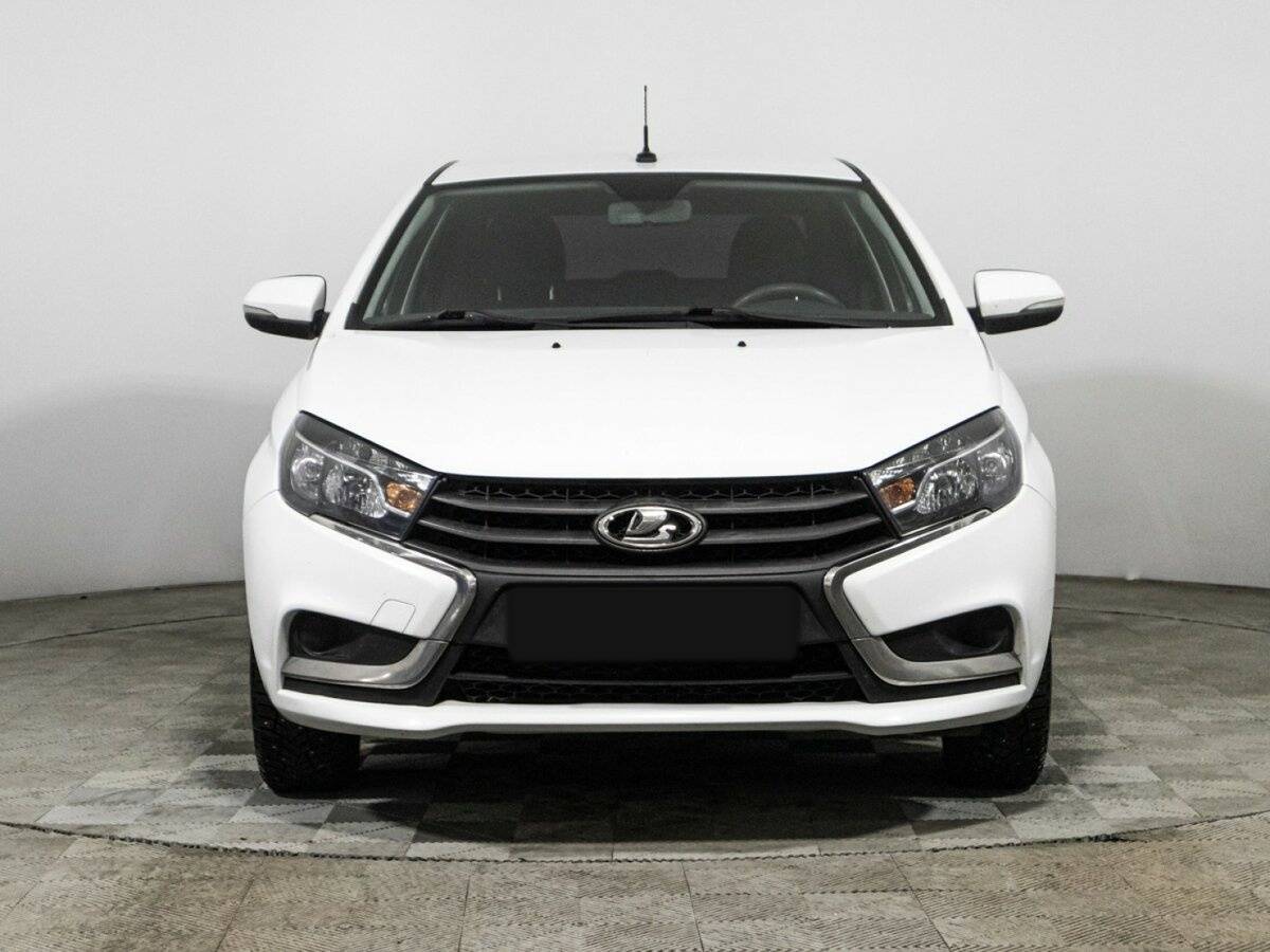 Lada (ВАЗ) Vesta б/у, 2019, Механическая. Фото: #1