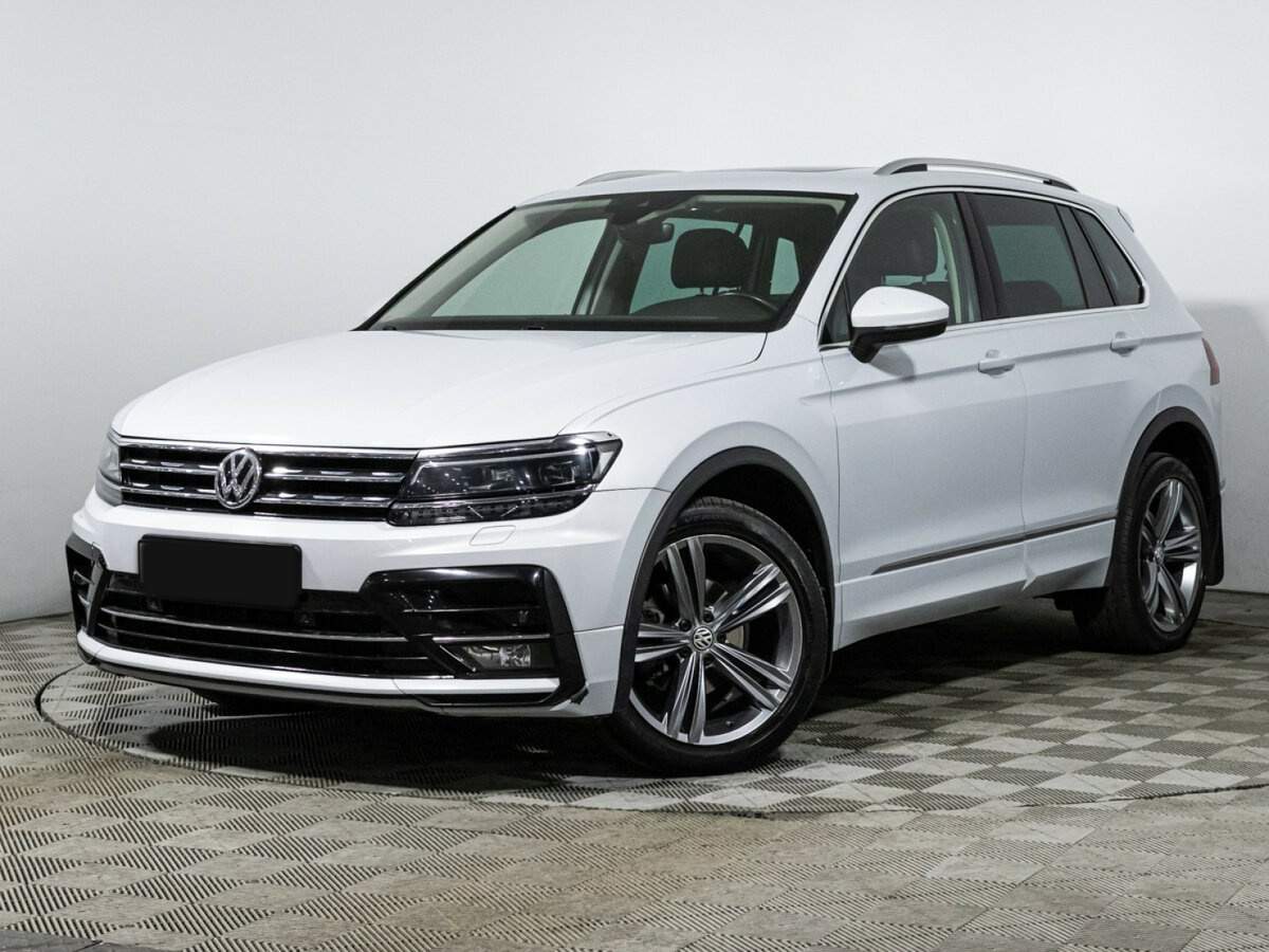 Volkswagen Tiguan б/у, 2019, Роботизированная. Посмотреть фото