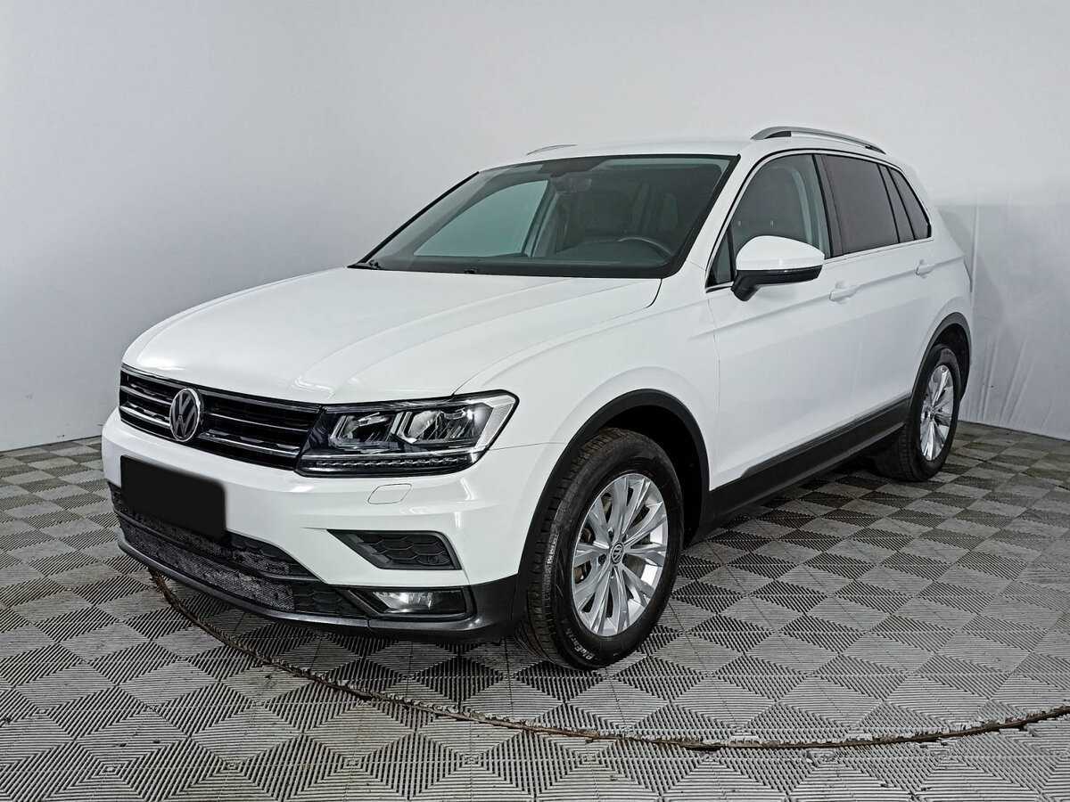 Volkswagen Tiguan б/у, 2018, Роботизированная. Посмотреть фото