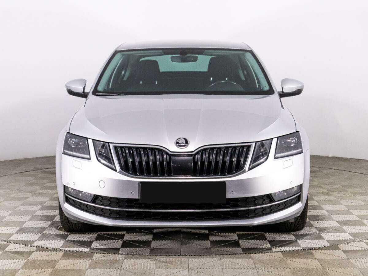 Skoda Octavia б/у, 2018, Роботизированная. Фото: #1